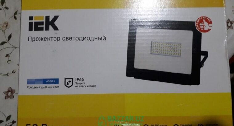 Пржектор светодиодный IEK LED 5OW IP-65 Холодного