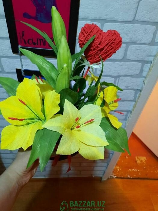 Цветы в подарок из бумаги