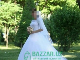 свадебное платье+фата+сумочка