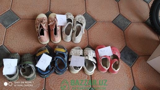 Обувь детская продам