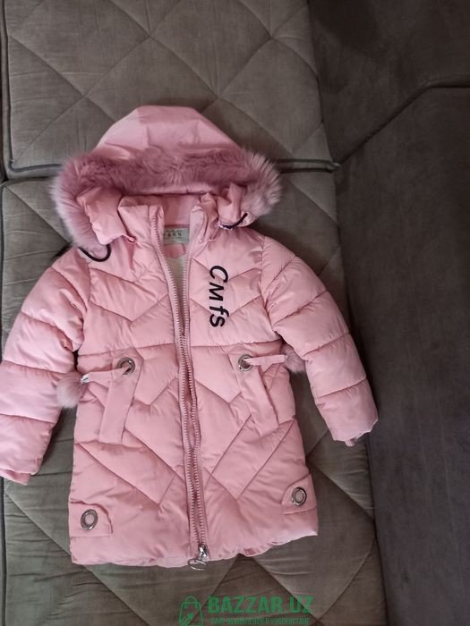 Куртка тёплая на девочку 5-6лет