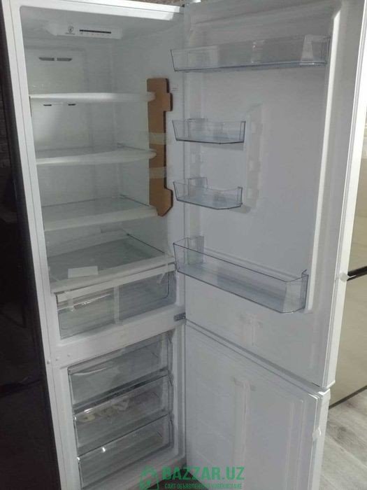 Холодильник Blesk 302 литра
