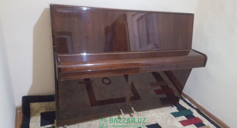 Продается пианино производства Германия 450 у.е.
