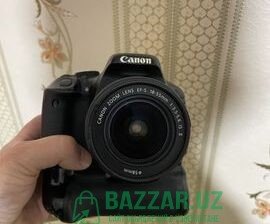 Canon 600 D , продается фотоаппарат срочно 2 100 0