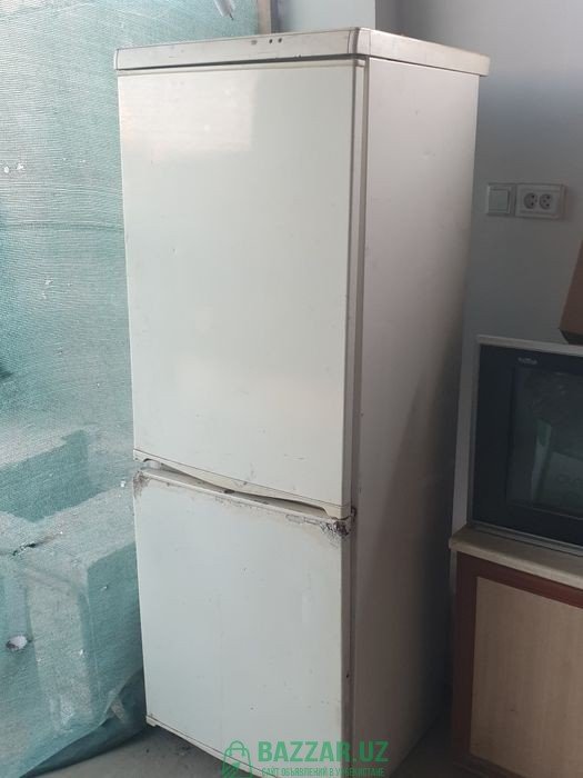 Продаётся Холодильник 1 800 000 сум