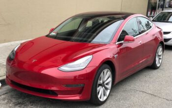 Продается Tesla Model 3 44 000 у.е