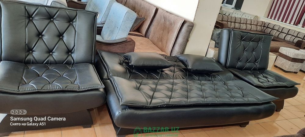 Стильный диван кресло в эко кожа. Есть другой расс