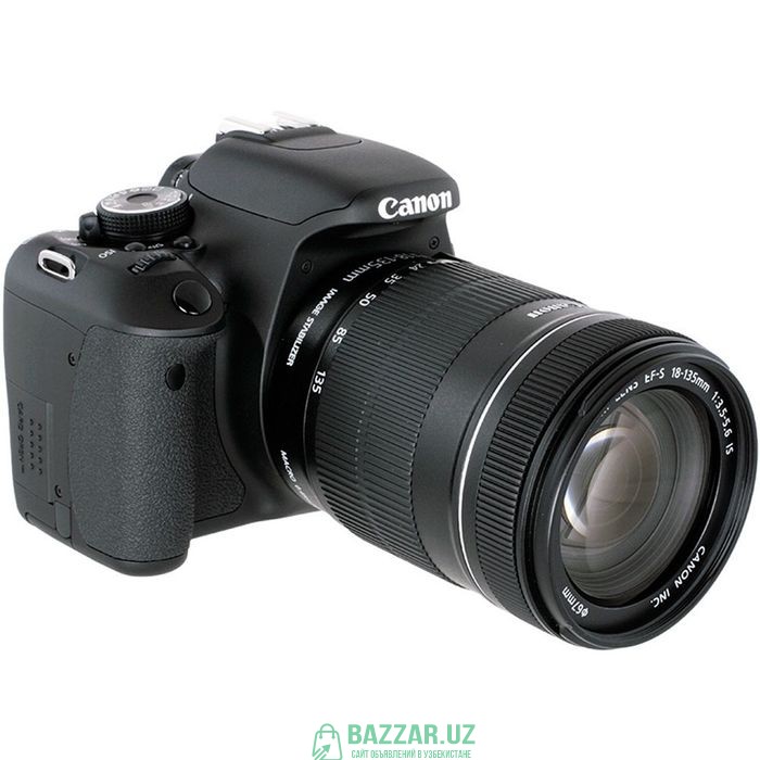 Срочно Продам фотоаппарат Canon 600d и вспышку 450